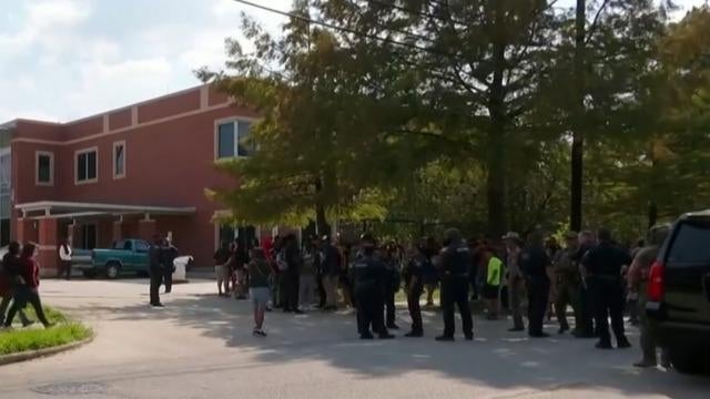cbsn-fusion-shooting-hoaxes-disrupt-schools-across-united-states-thumbnail-1311012-640x360.jpg 