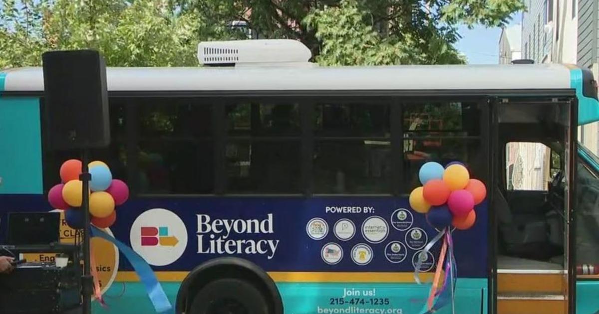 Beyond Literacy celebrates opening of mobile learning lab