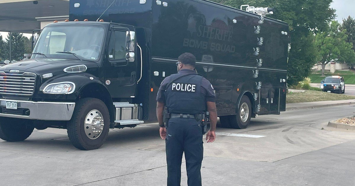 Pipe bomb removed from Safeway in Arapahoe County for further