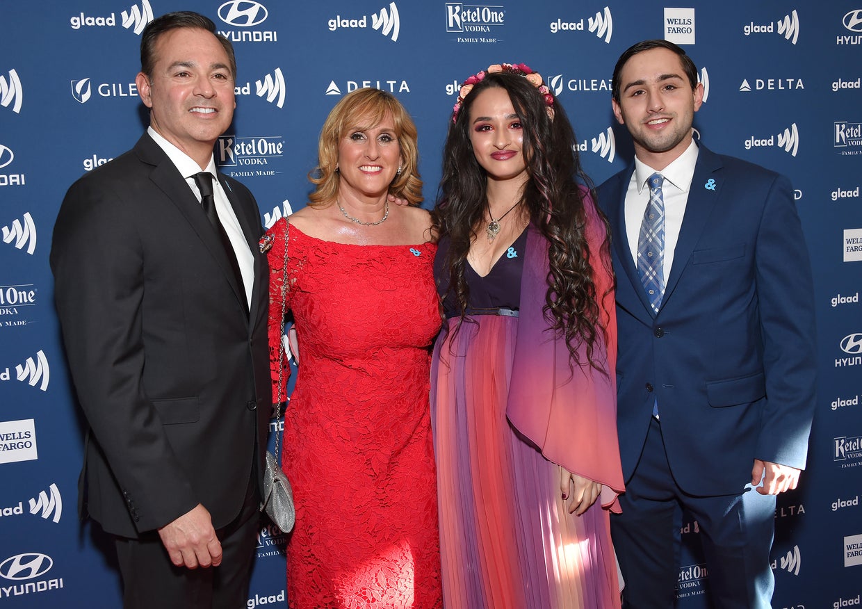US-ENTERTAINMENT-MEDIA-GLAAD-AWARDS 