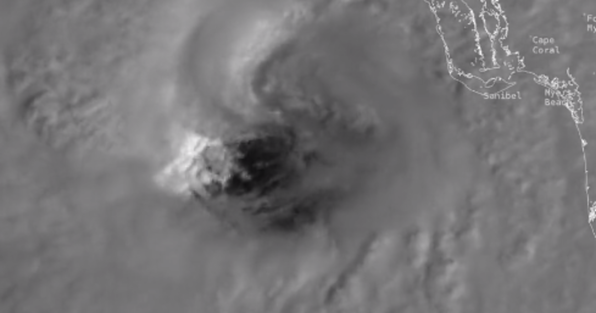 Satellite captures stunning view of Hurricane Ian's eye - CBS News