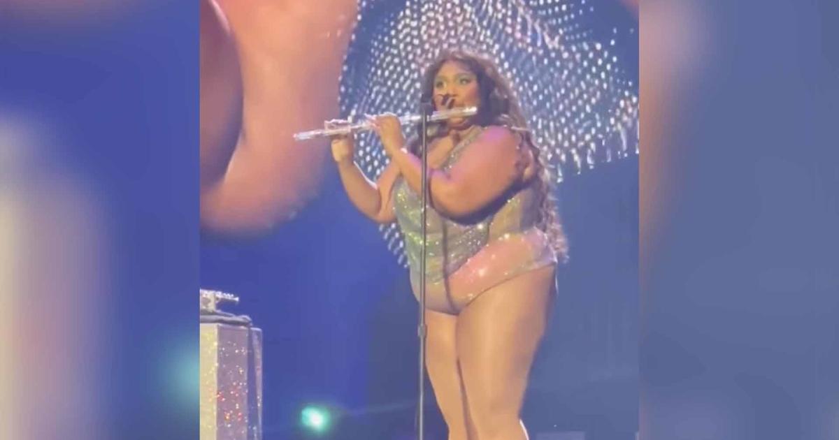 Lizzo plays 200-year-old crystal flute that belonged to James Madison