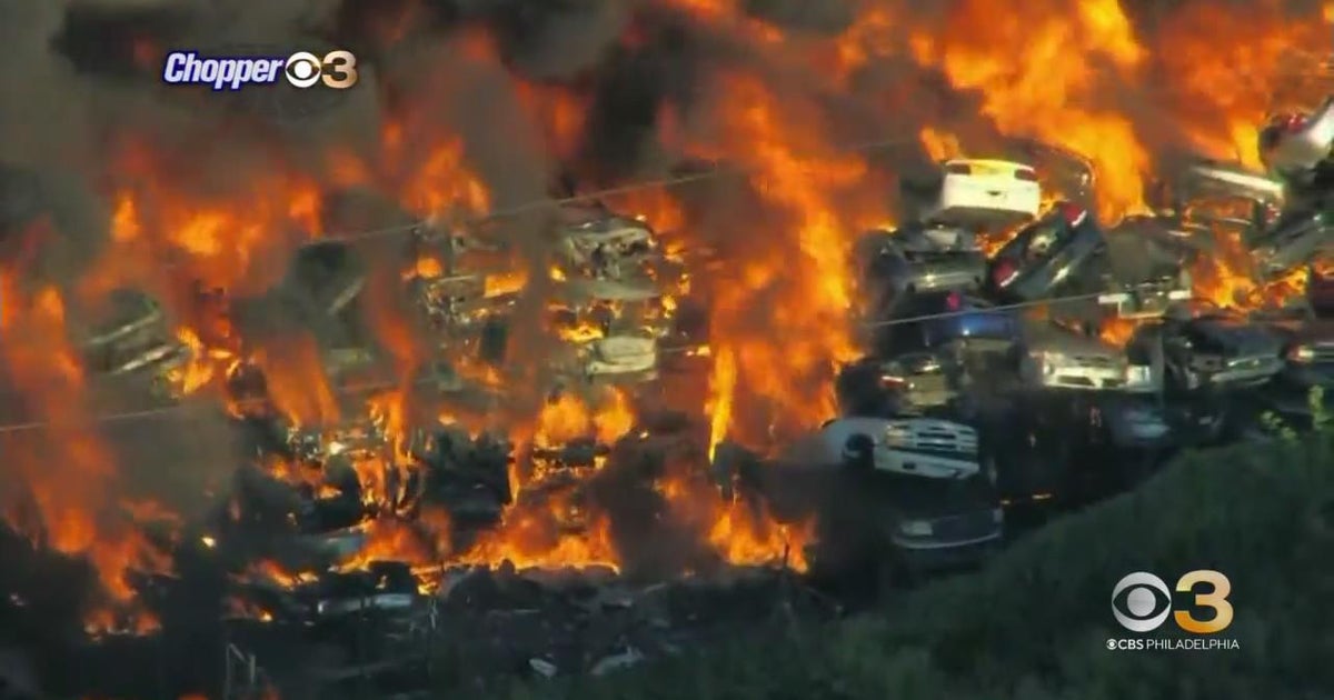 Massive North Philly junkyard fire placed under control - CBS Philadelphia