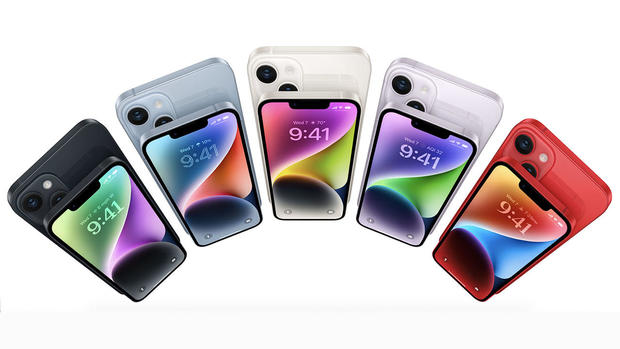 Apple iPhone 14 in five colors 