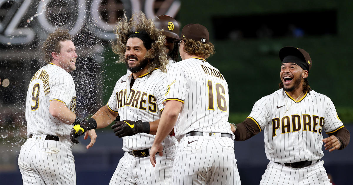 Padres beat Dodgers 4-3 in 10 to reduce magic number to 4 - ABC7 Los Angeles