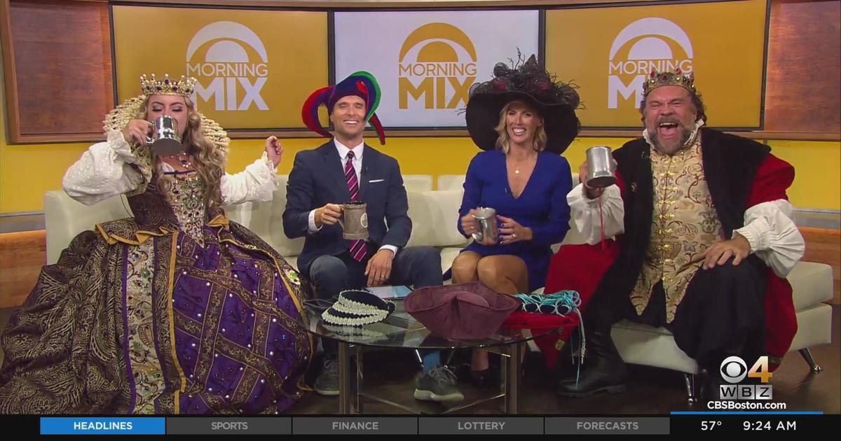 King Richard and Queen Anne from King Richard's Faire visit Morning Mix