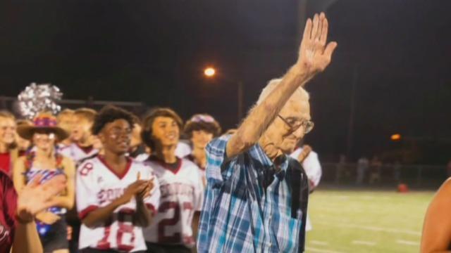 cbsn-fusion-91-year-old-superfan-hasnt-missed-a-high-school-game-in-decades-thumbnail-1337358-640x360.jpg 