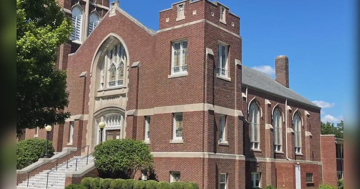 St. John's United Church of Christ celebrating 100 years - CBS Chicago