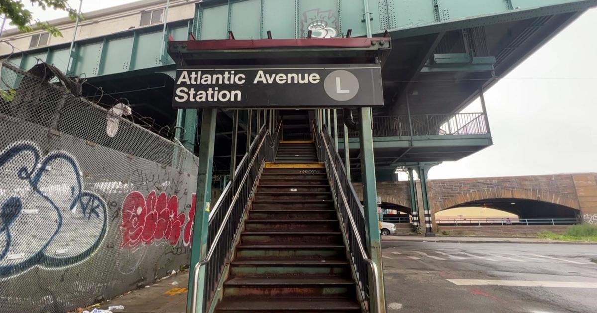 Man Killed In Slashing On L Train In Brooklyn - CBS New York