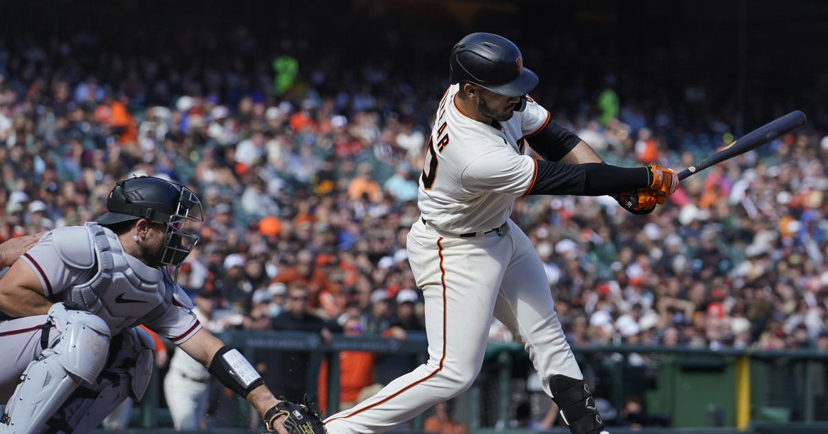 Thairo Estrada Is The First SF Giants to Steal 20 Bases In Back To