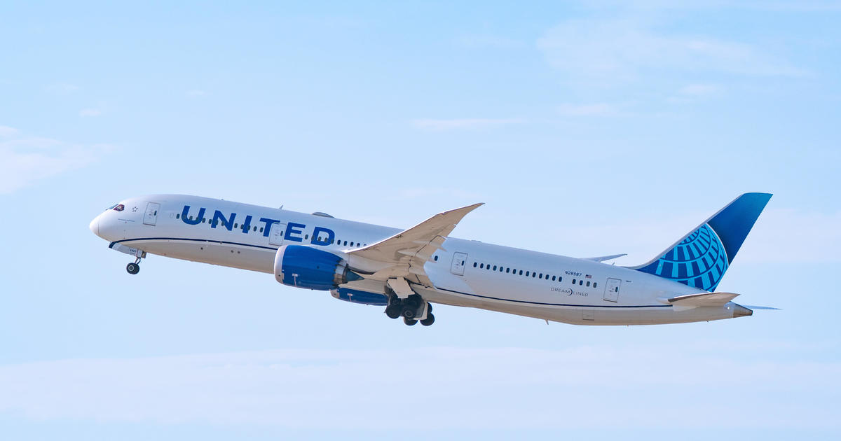 United Airlines suspending operations at JFK Airport