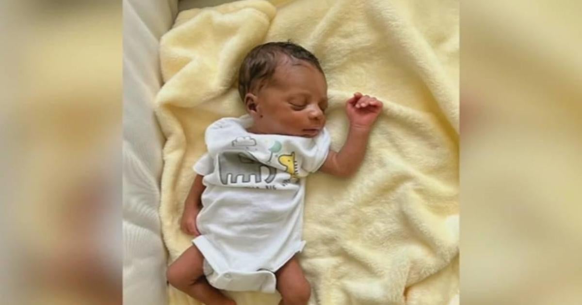 Connecticut Woman Gives Birth To Son On Flight To Dominican Republic 