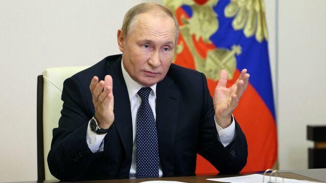 cbsn-fusion-russian-president-putin-faces-unprecedented-criticism-following-annexation-law-thumbnail-1350255-640x360.jpg 