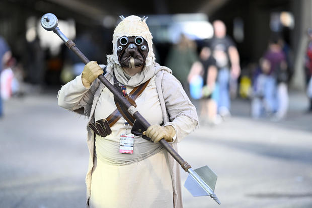A Tuskan Raider cosplayer poses during New York Comic Con 2022 on October 06, 2022 in New York City. 