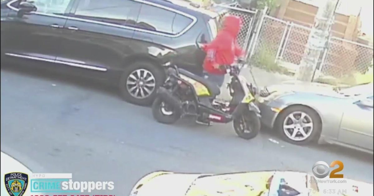 Suspect wanted in subway slashing - CBS New York