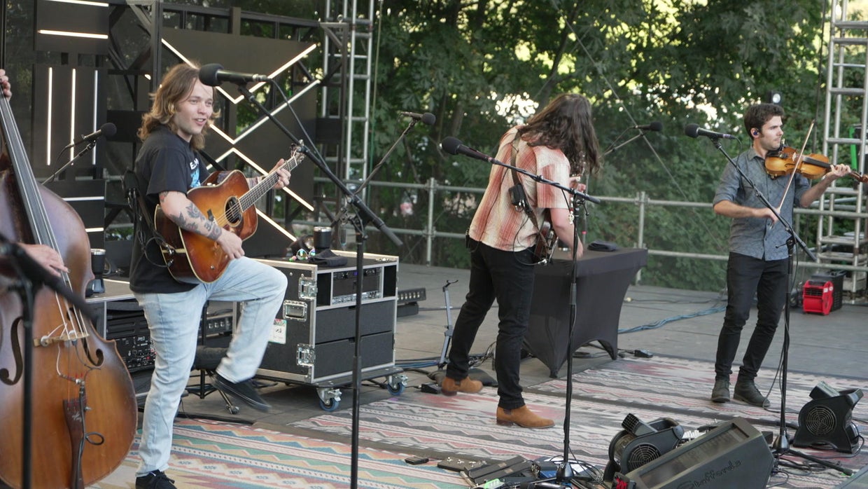 billy-strings-troutdale-or.jpg 