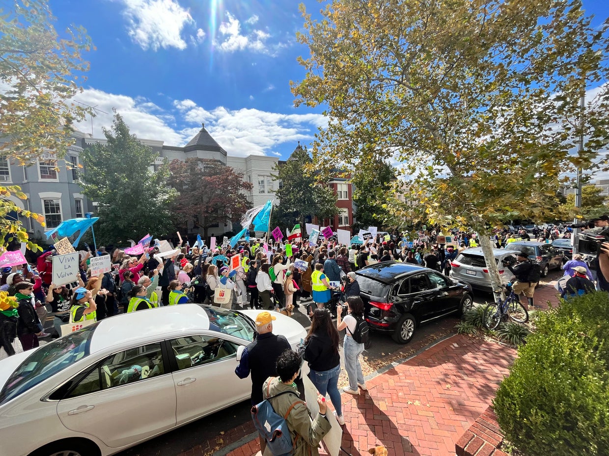 Thousands rally for abortion rights in D.C., nationwide - CBS News