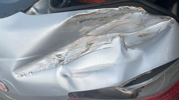 Car damage caused during attempted robbery 