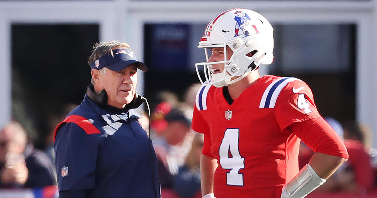 Do the New England Patriots have a quarterback controversy?