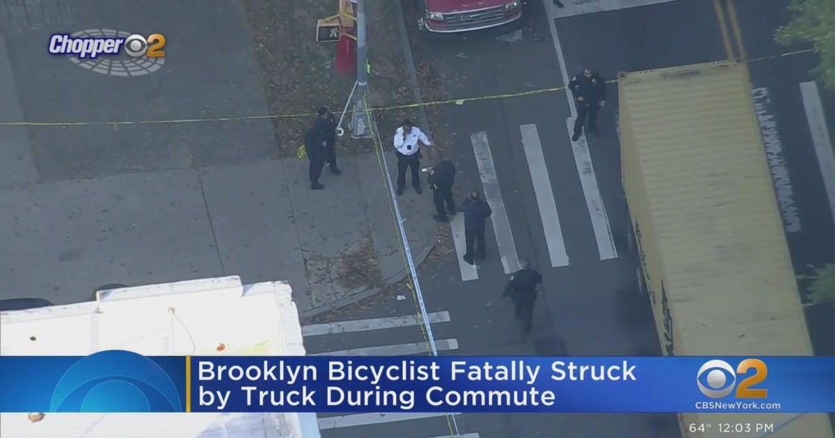 Bicyclist, 25, struck and killed in Brooklyn - CBS New York