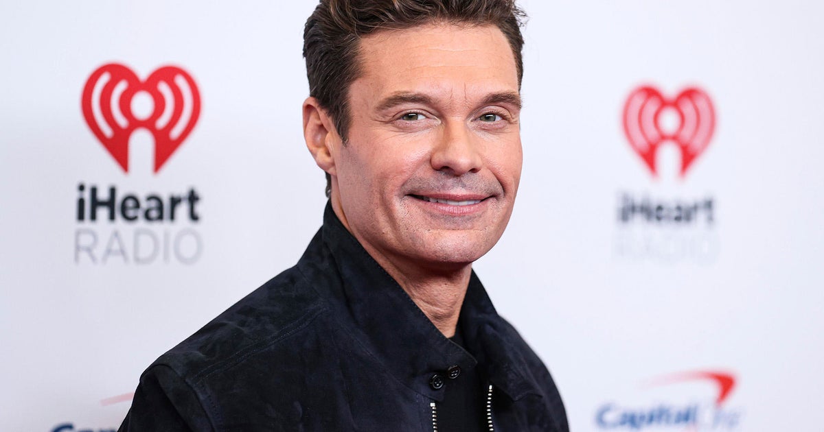 Ryan Seacrest  announces he is the new ‘Wheel of Fortune’ host
