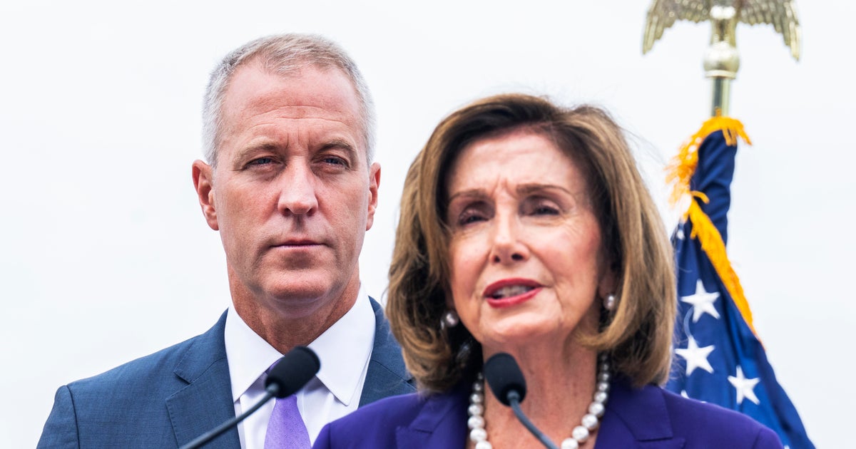 House Democratic campaign arm outraises Republicans heading into last month before elections