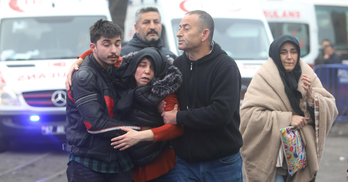 Turkey coal mine explosion kills 40