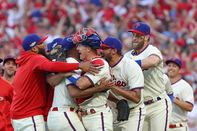 The #Phillies have had the NL championship trophy on display and available  for photos this spring. Shiny.