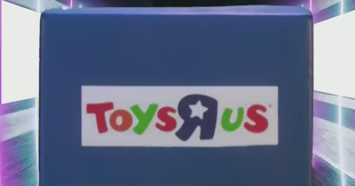 Toys R Us opens inside Macy's on Chicago's State Street CBS Chicago