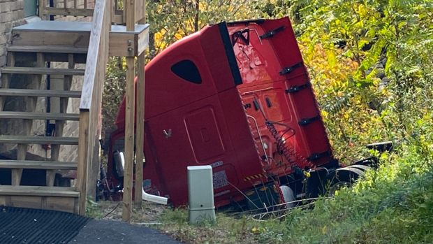 kdka-north-huntingdon-tractor-trailer-crash.png 