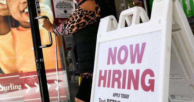 Job seekers are in the "driver's seat" this holiday season, expert says