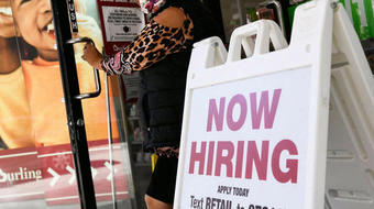 Job seekers are in the "driver's seat" this holiday season, expert says 