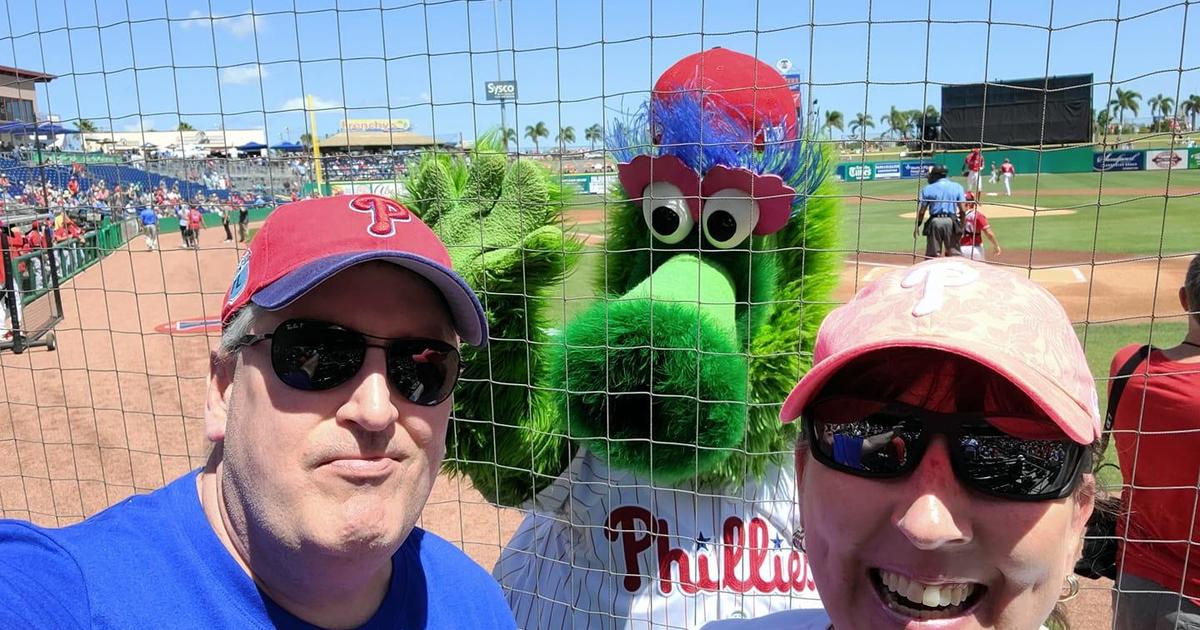 Phillies fans ready for first Red October since 2011 - CBS Philadelphia