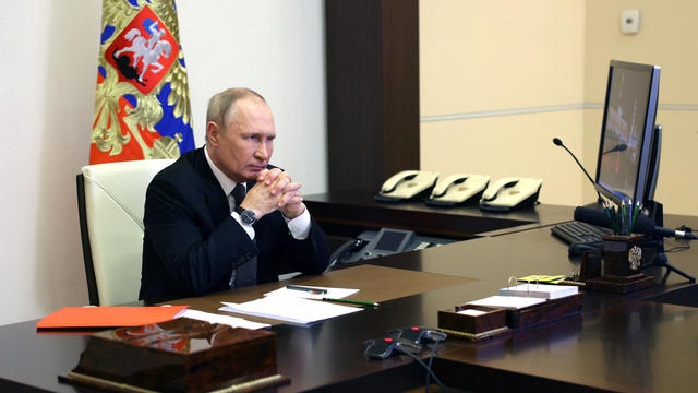 cbsn-fusion-russian-president-putin-faces-unprecedented-criticism-following-annexation-law-thumbnail-1350255-640x360.jpg 