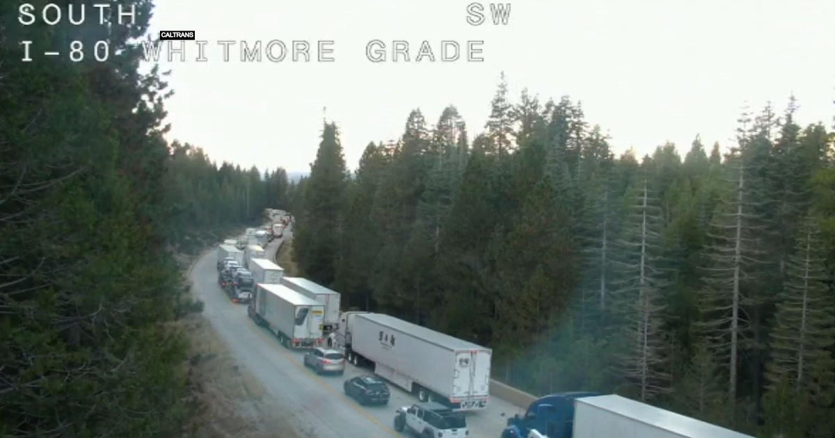 Westbound I-80 blocked in Sierra after crash involving semi, delivery truck