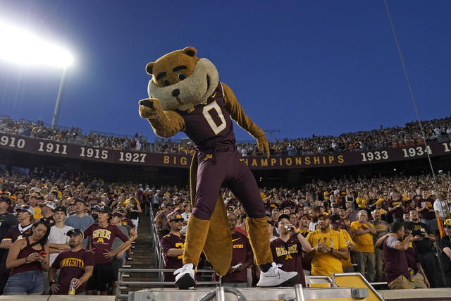 Minnesota turns its offense over to Athan Kaliakmanis, after the QB's  promising head start