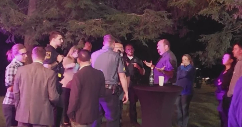 Hartwood Acres changing wedding rules after neighbors call police for noise complaints - Vimarsana News