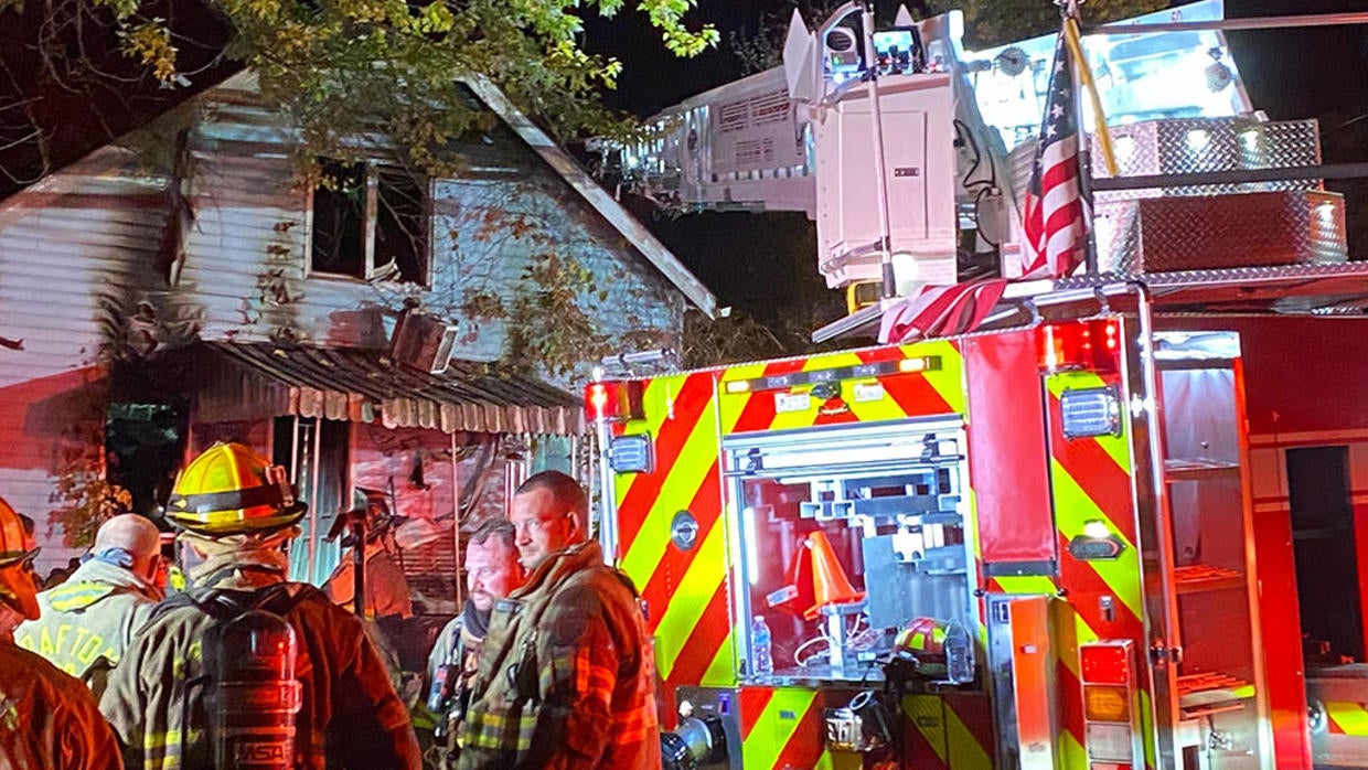 Firefighters Battle Flames At Kennedy Township Home Cbs Pittsburgh 8974