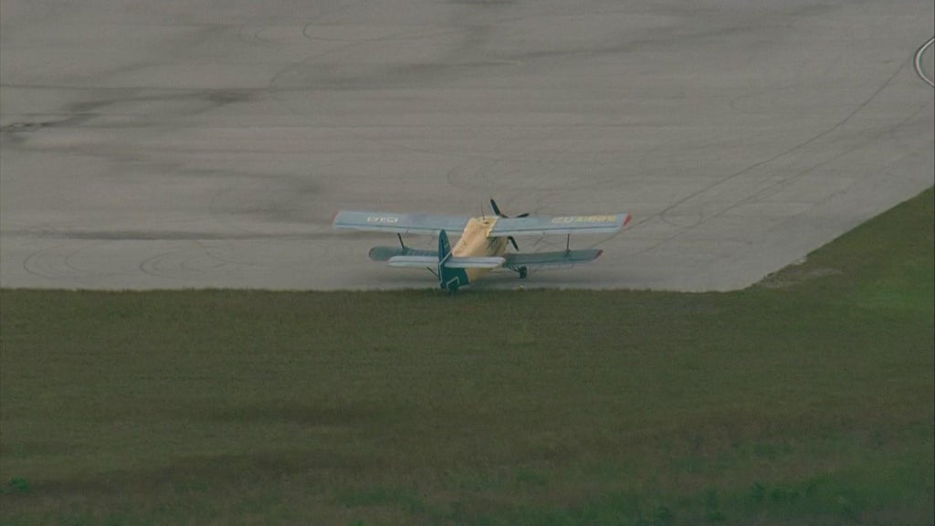 Soviet-era plane from Cuba lands at Dade-Collier Airport