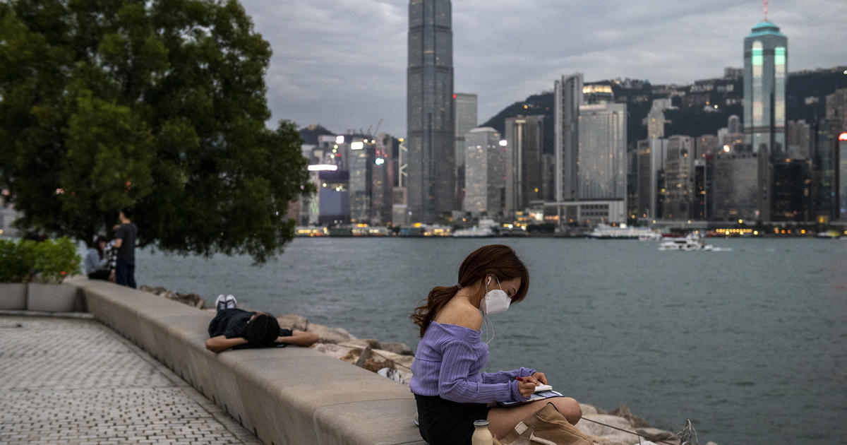 Strict COVID-19 policies drive people out of Hong Kong