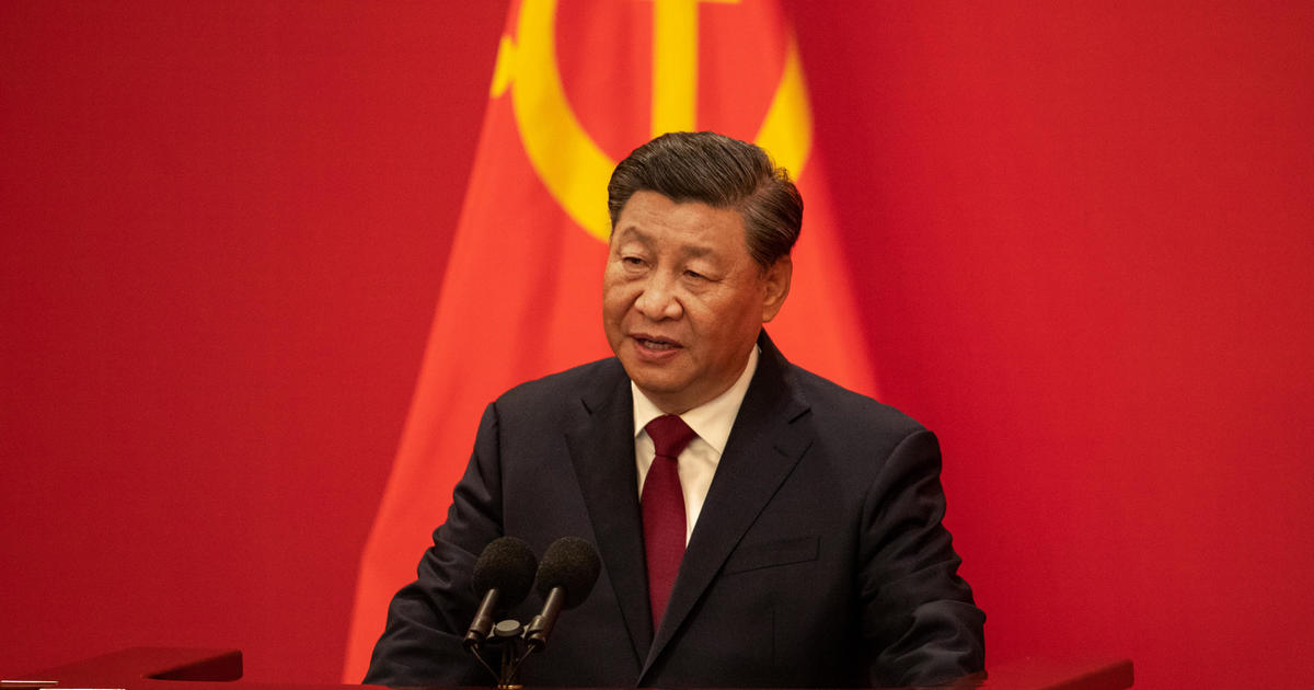 China's Xi Jinping expands powers and promotes allies at party congress