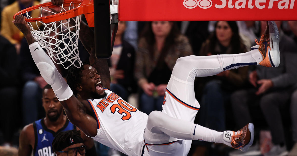 January 6, 2023, TORONTO, ON, CANADA: New York Knicks forward Julius Randle  (30) and guard Jalen Brunson (11) celebrate as Brunson is fouled in the  final moments of their NBA game in