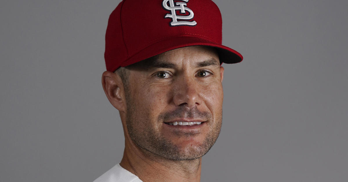 Marlins name Skip Schumaker new supervisor