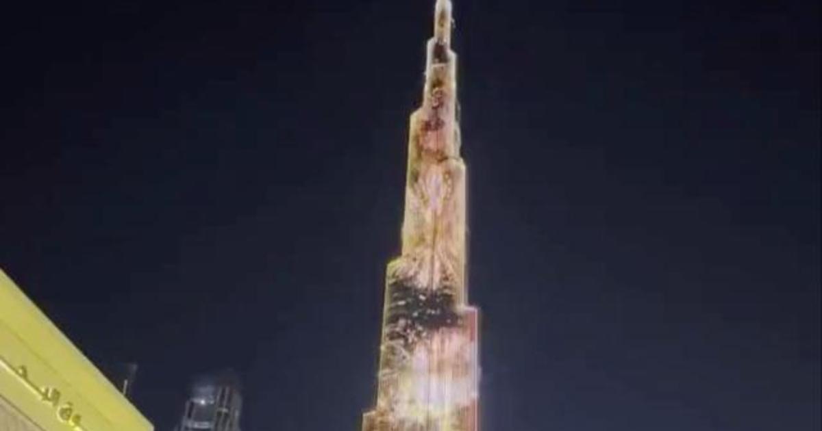 Burj Khalifa Lights Up In Celebration Of Diwali - CBS News