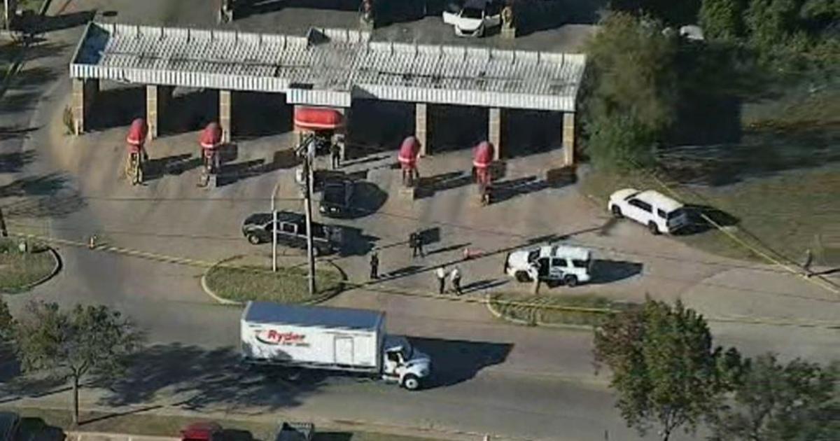 1 dead, 1 injured after shooting outside Kennedale car wash CBS Texas