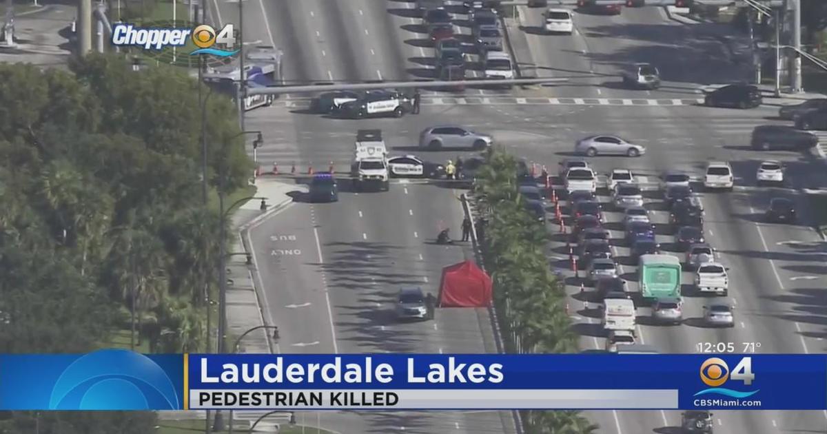 Woman struck, killed in Lauderdale Lakes