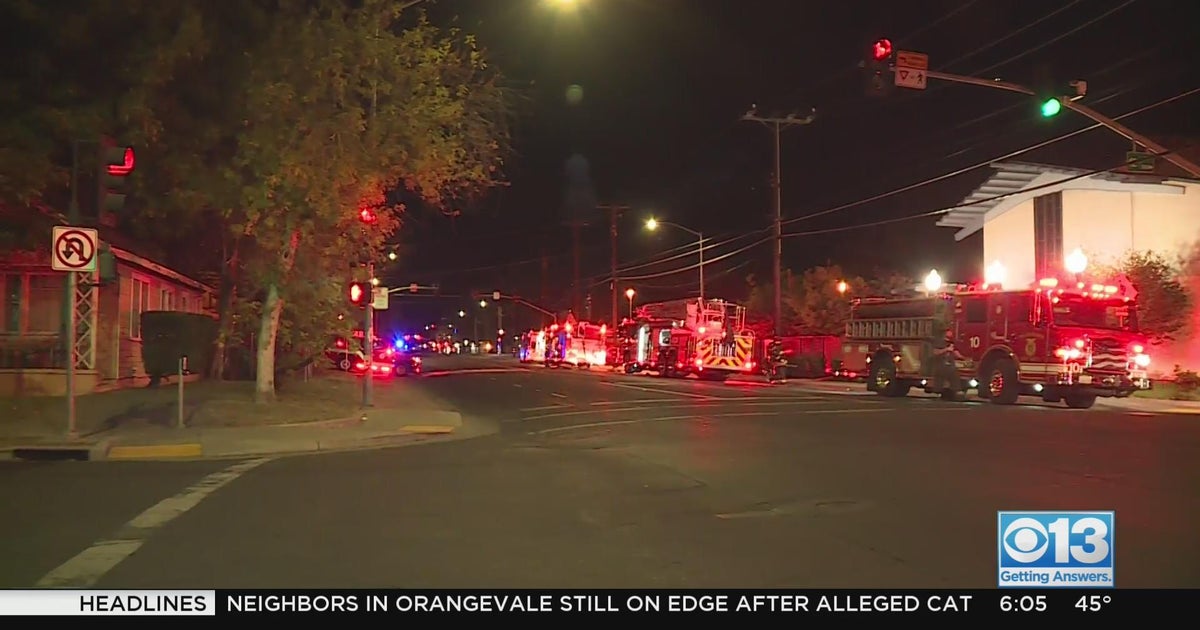 Two Sacramento businesses catch fire overnight