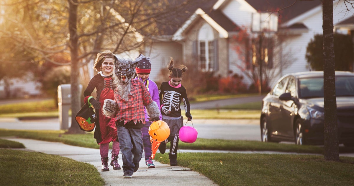How to keep your little ghouls & goblins safe on Halloween How to keep your little ghouls & goblins safe on Halloween
