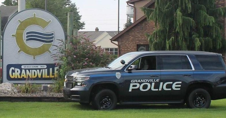 Lumber falls from truck near Grand Rapids, killing driver CBS Detroit