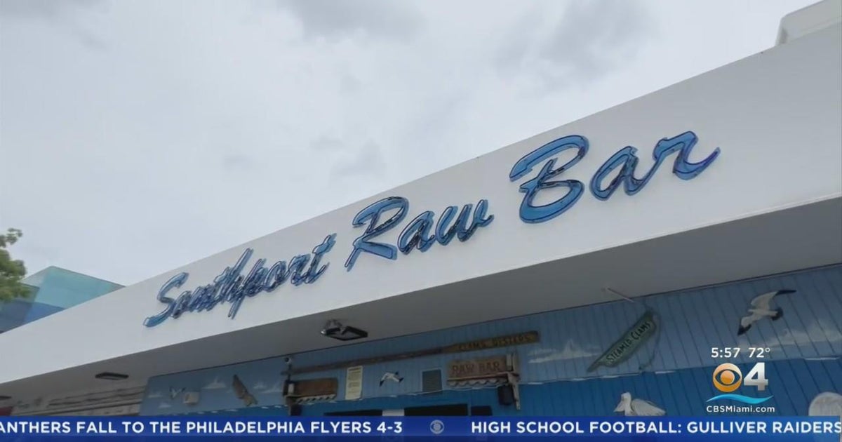 Taste of the Town Enjoy dockside dining at Southport Raw Bar in Fort